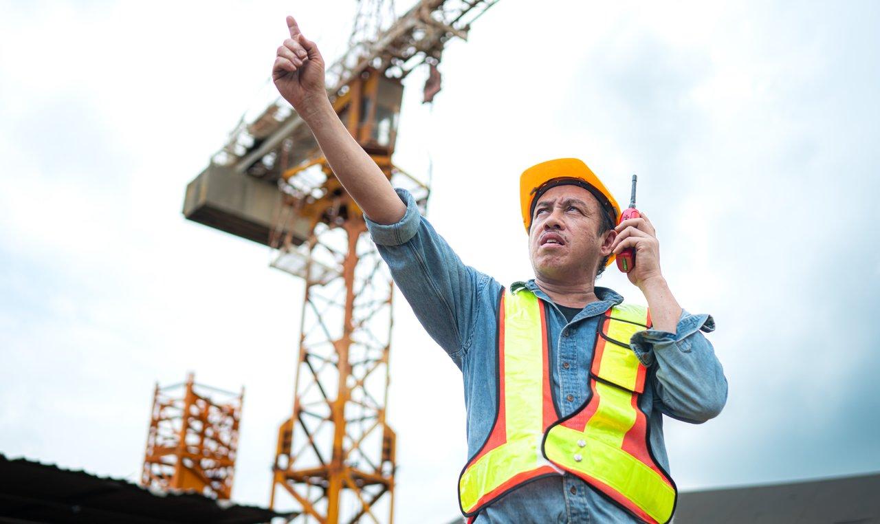 Communiquer efficacement avec les intervenants de chantier : méthodes et outils clés