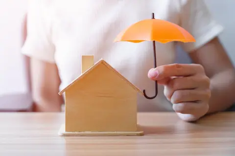 Comparer efficacement les offres d'assurance habitation pour primo-accédants