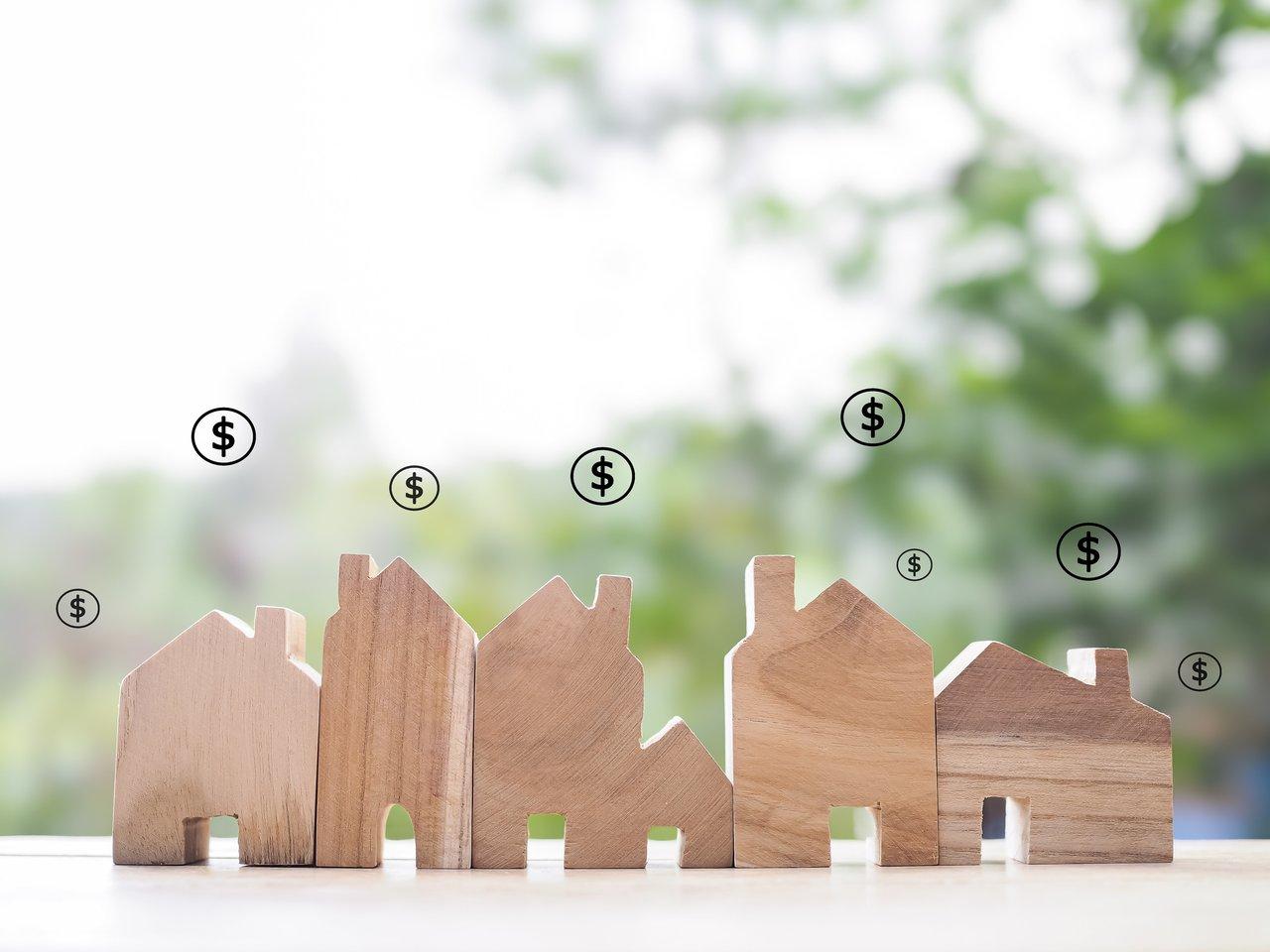 Tableau comparatif des coûts hypothécaires : impact des frais d’assurance et annexes sur le crédit immobilier.